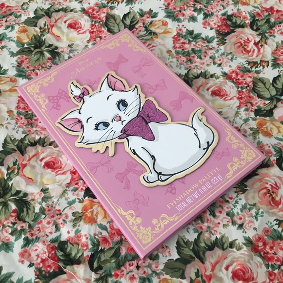 Disney The Aristocats Eyeshadow Palette - Picture 3 of 8